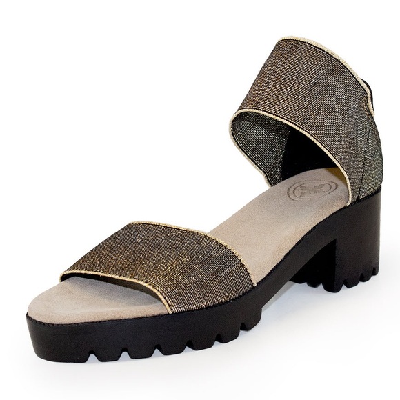 CHARLESTON SHOE CO. Shoes - Charleston Shoe Company Monterey Gold Metallic Sandals comfortable comfy block